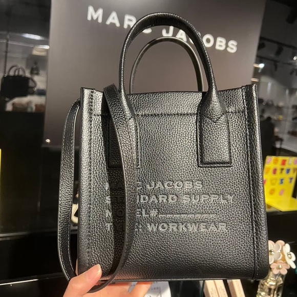 Marc Jacobs Black Leather Crossbody Handbag - Picture 3 of 9